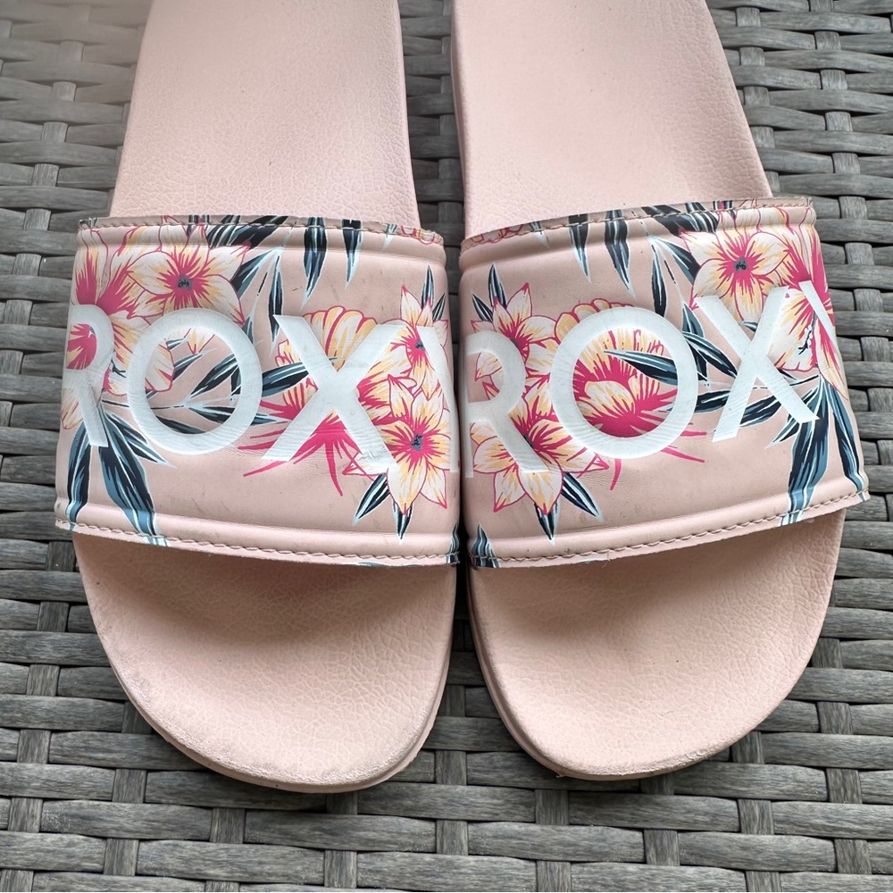 Roxy Women's Pink Floral Slide Sandals - Picture 5 of 6